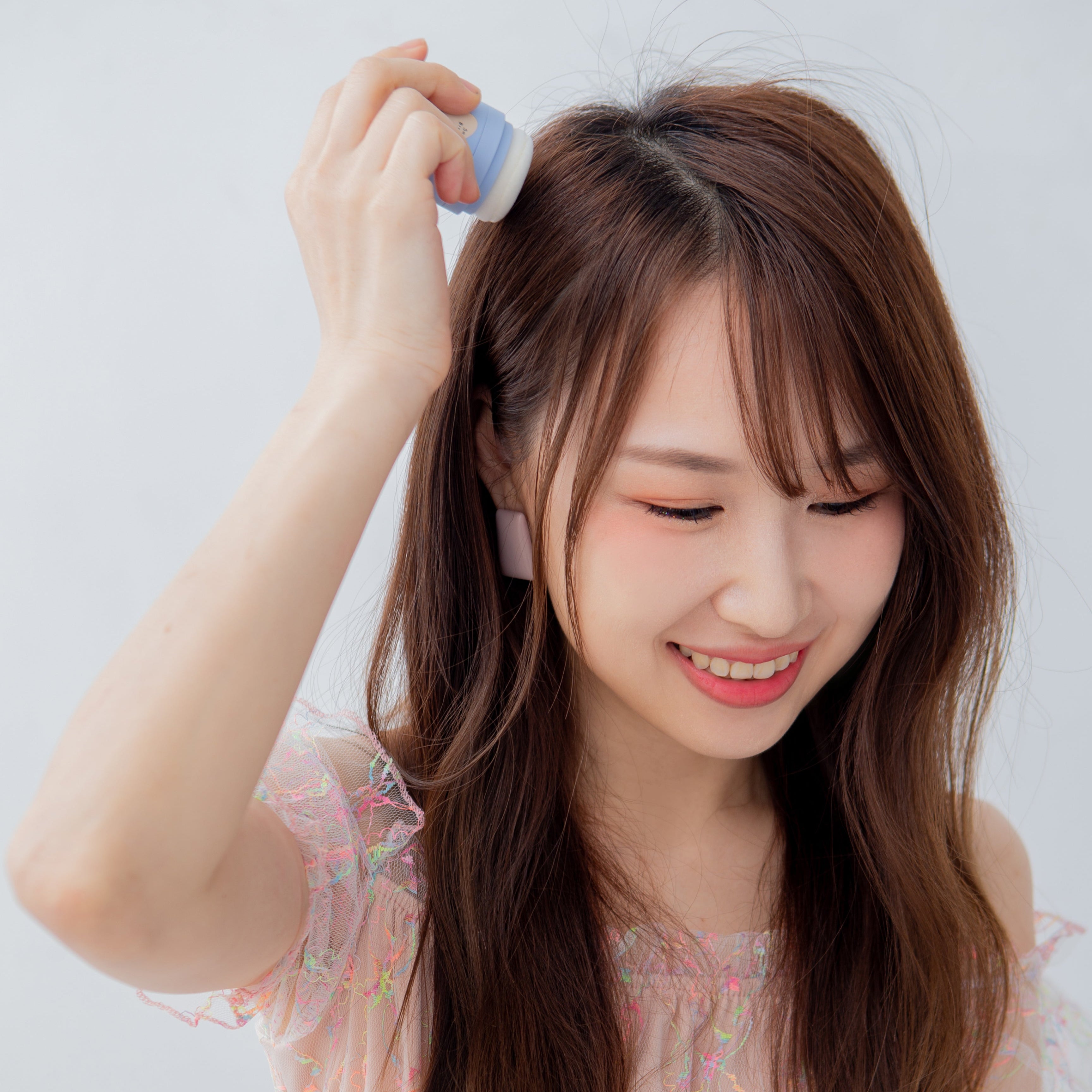 Collection of Haircare Highlighter Contouring Gift Set in a gallery layout