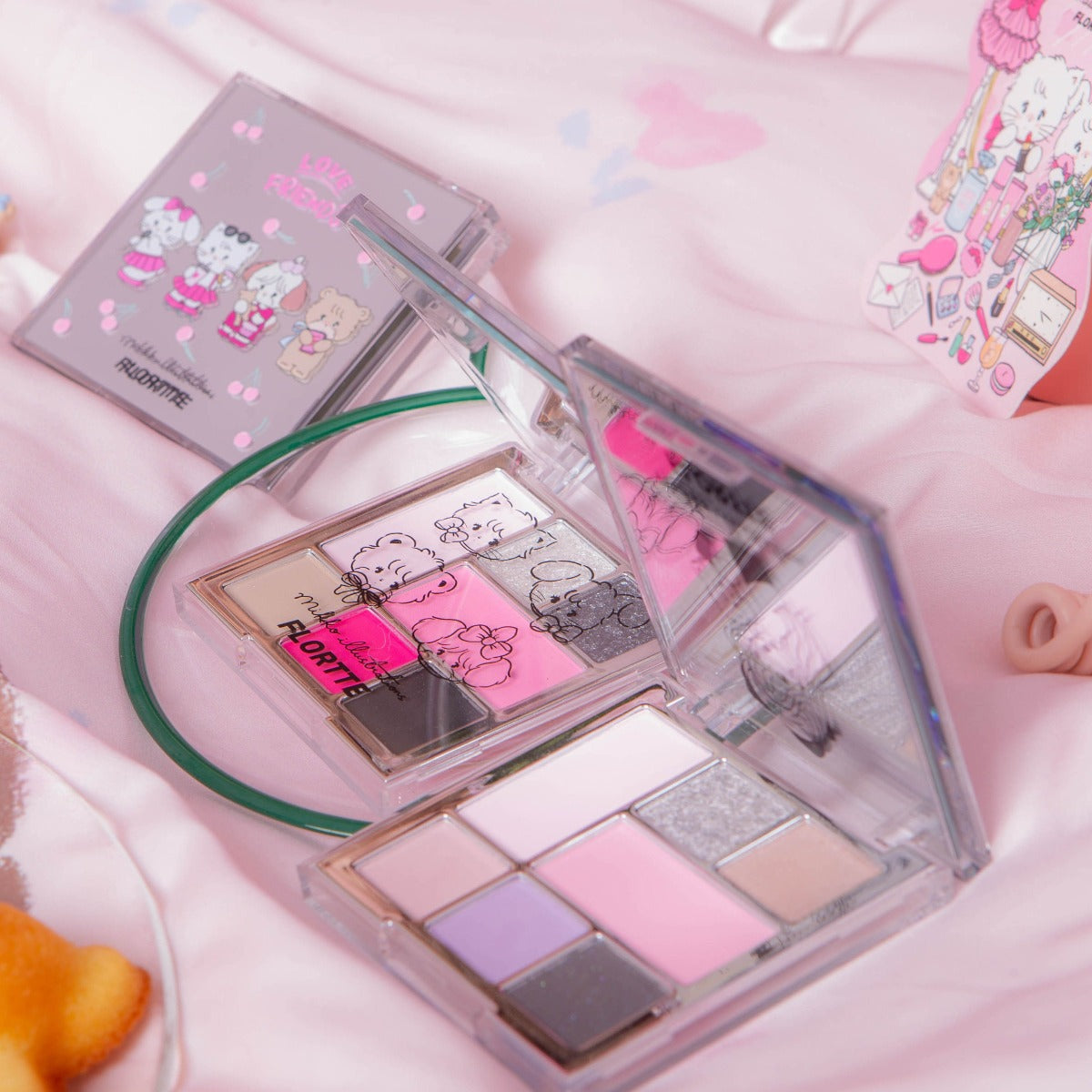 Collection of ミッコ アリノン アイシャドウ パレット in a gallery layout